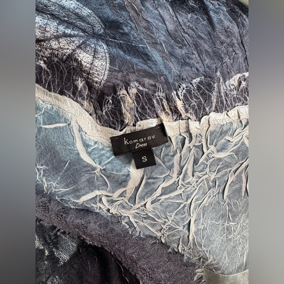 Komarov Lace Dress - Picture 5 of 7